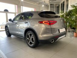 ALFA ROMEO STELVIO 2.2 Turbo Diesel 190cv At8 Q4 Sport-Tech pieno