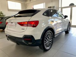 AUDI Q3 SPB QUATTRO 35 TDI S-TRONIC EST. BUSINESS ADVANCED INT S-LINE CON GANCIO TRAINO A SCOMPARSA pieno