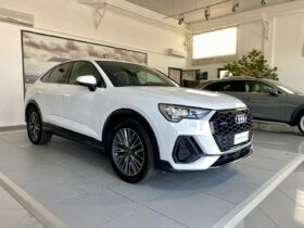 AUDI Q3 SPB QUATTRO 35 TDI S-TRONIC EST. BUSINESS ADVANCED INT S-LINE CON GANCIO TRAINO A SCOMPARSA