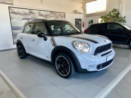 MINI COOPER SD COUNTRYMAN ALL4 TETTO PANORAMICO ED APRIBILE