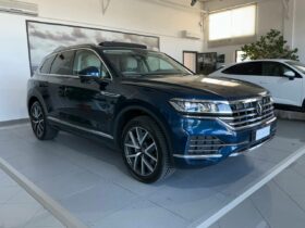 VOLKSWAGEN TOUAREG 3.0 V6 TDI SCR 4WD AUTOMATIK 285 CV MOD. ELEGANCE + TETTO PANORAMICO ED APRIBILE